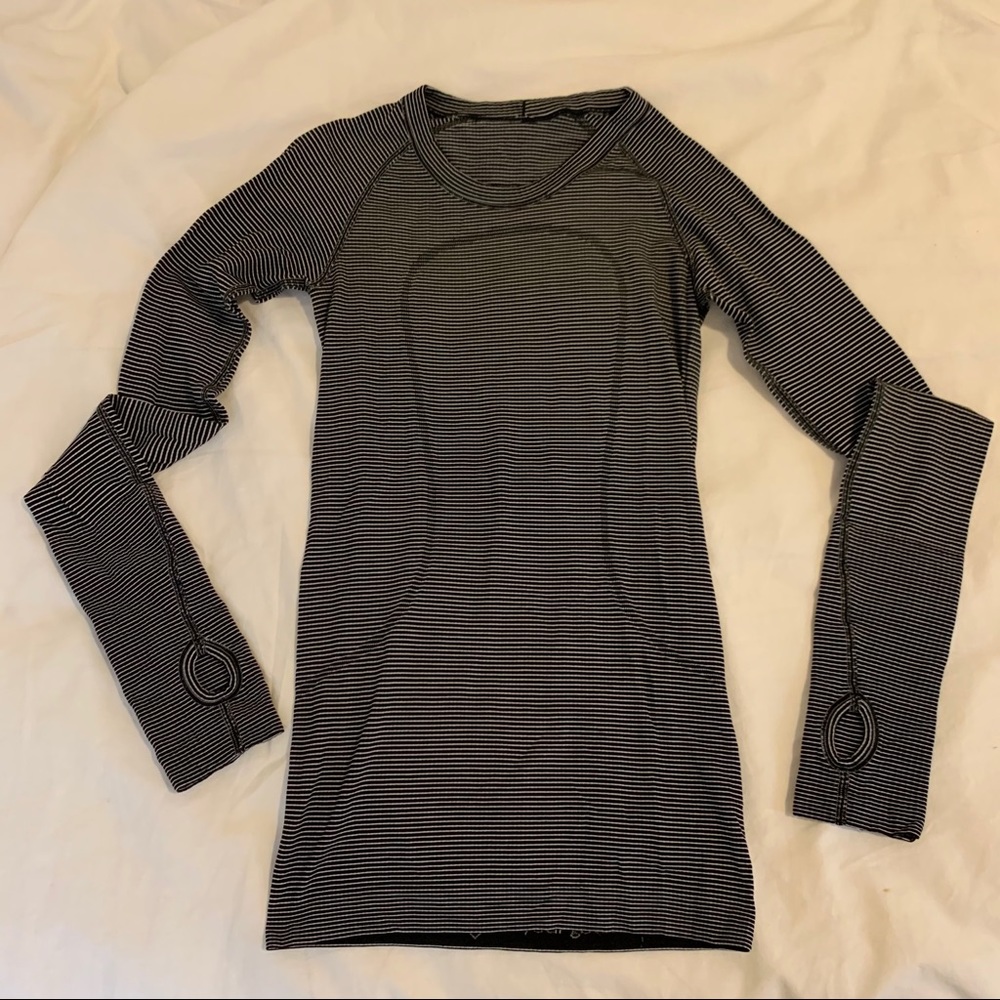 Striped lululemon long sleeve!